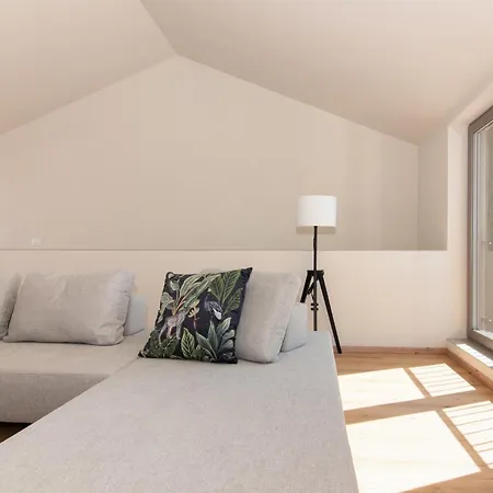 Adelis By Locap Group