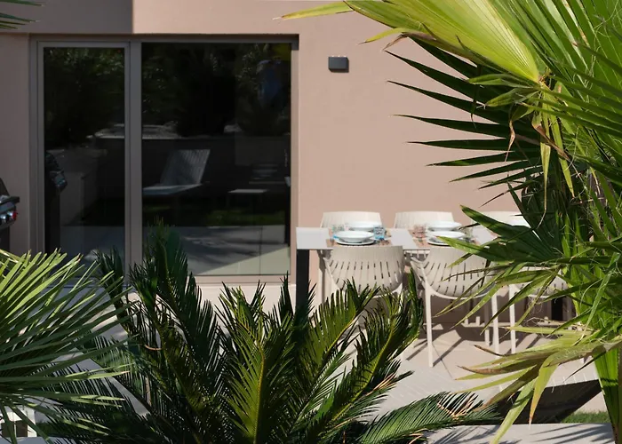 Adelis By Locap Group