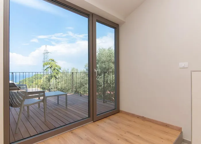 Adelis By Locap Group