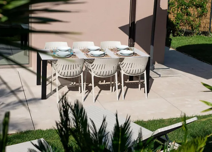 Adelis By Locap Group Tatil Evi