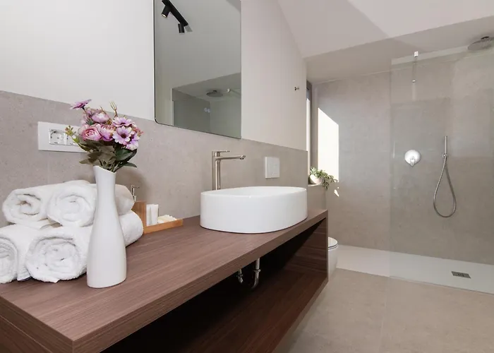 Adelis By Locap Group Tatil Evi