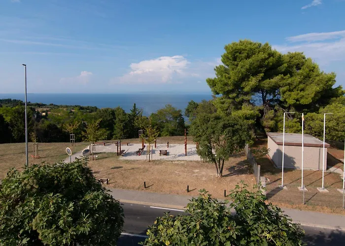 Adelis By Locap Group 度假居 *