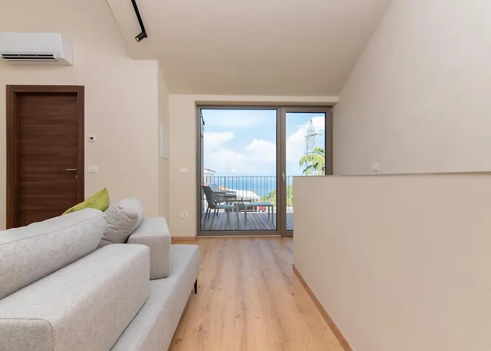 Adelis By Locap Group Tatil Evi *